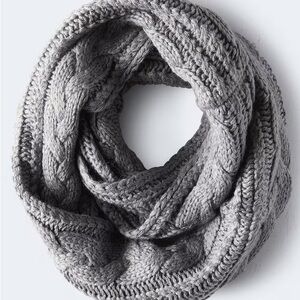 Aeropostale Gray Cable Knit Scarf